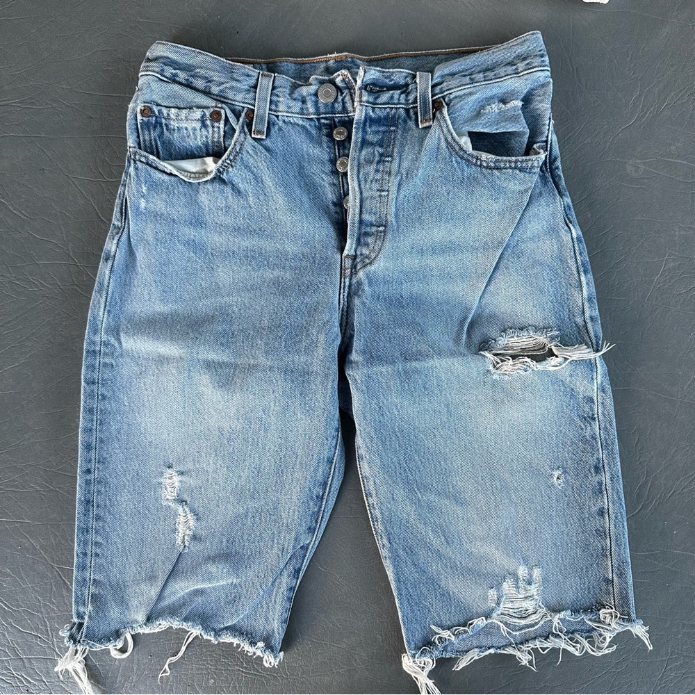 Levi’s 501 Cut off Shorts